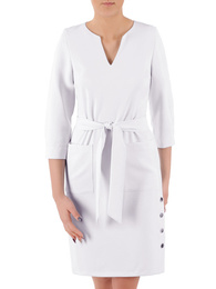 Biała sukienka z ozdobnymi guzikami 37681